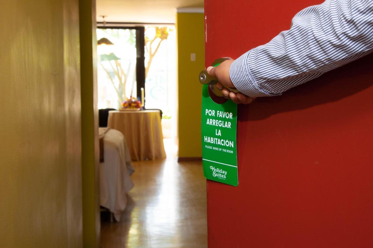 Holiday Suites Tacna Eksteriør bilde