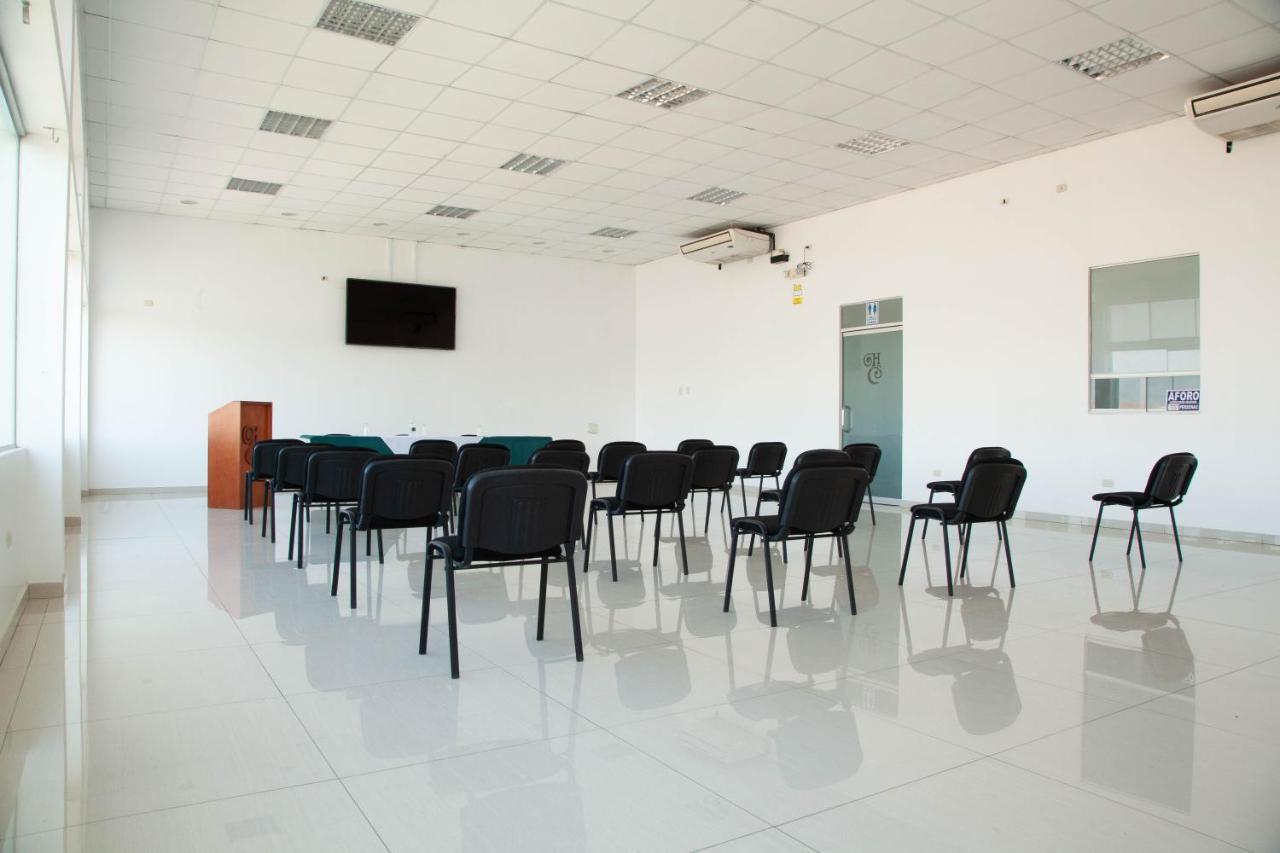 Holiday Suites Tacna Eksteriør bilde