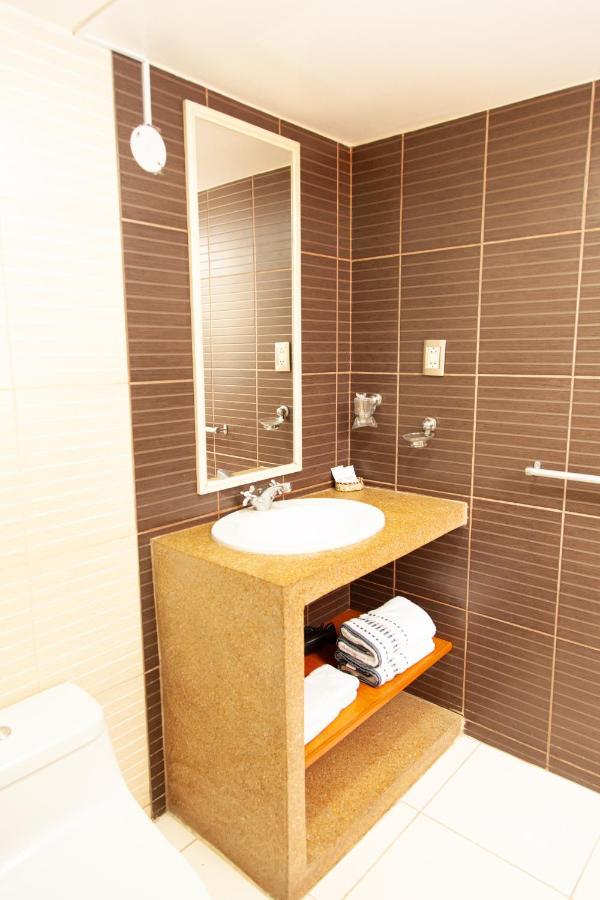 Holiday Suites Tacna Eksteriør bilde